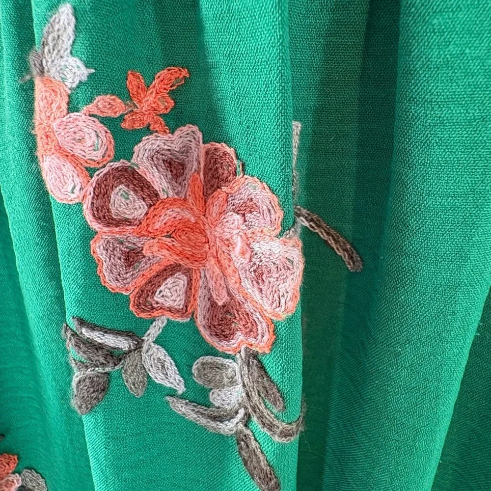 Anthropologie Kindred Green Floral Embroidered Smocked Tiered Maxi Dress Size M - Picture 2 of 10